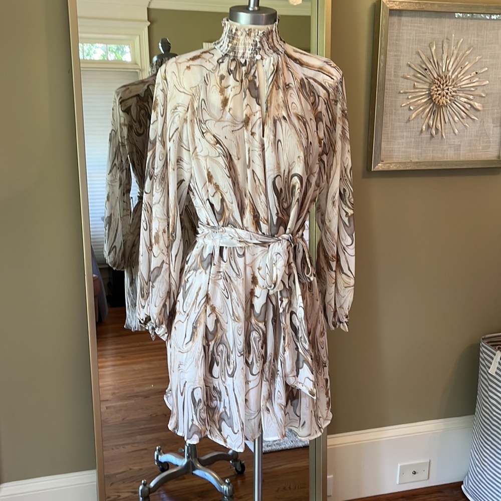 Banana Republic dress - Picture 2 of 6